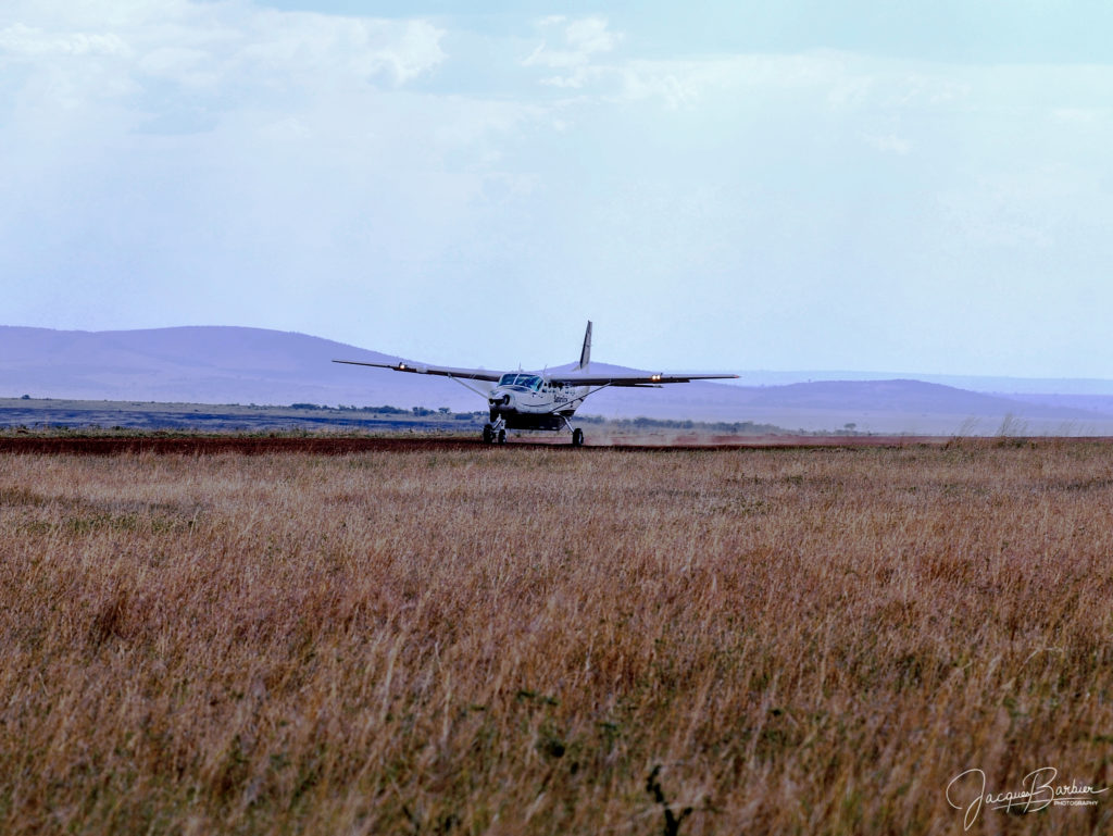 Aircraft - African airfield
